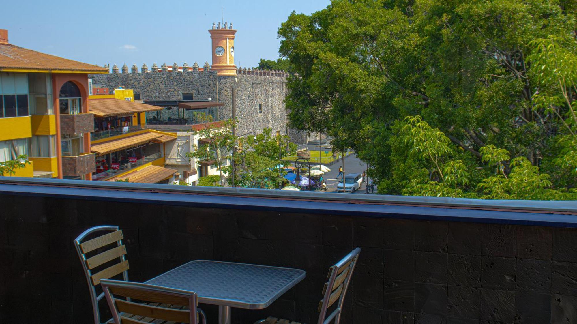 Suites Las Plazas Cuernavaca Zewnętrze zdjęcie